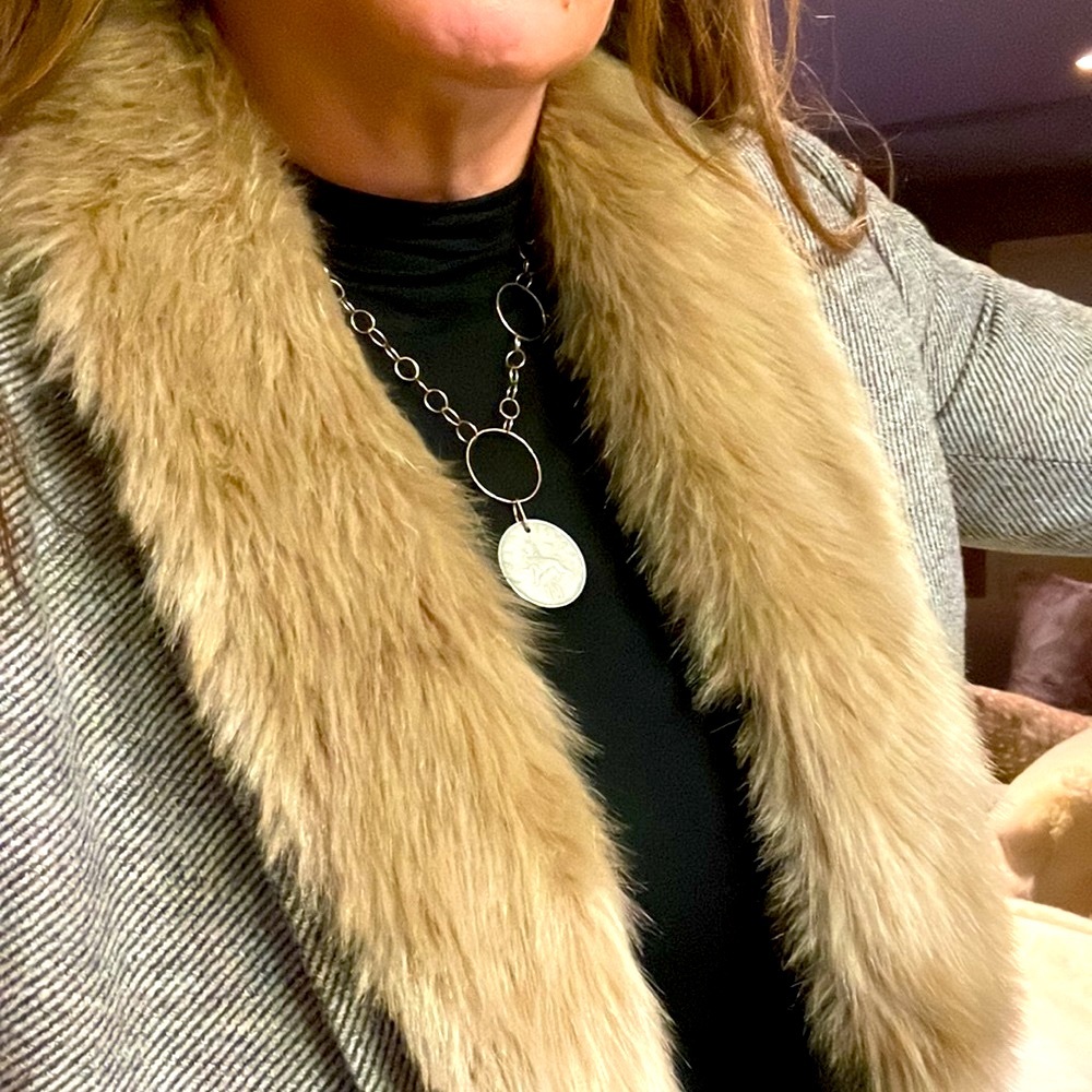 Banana Republic woven wool blazer with removable faux fur colar! petite 4 - Picture 6 of 7